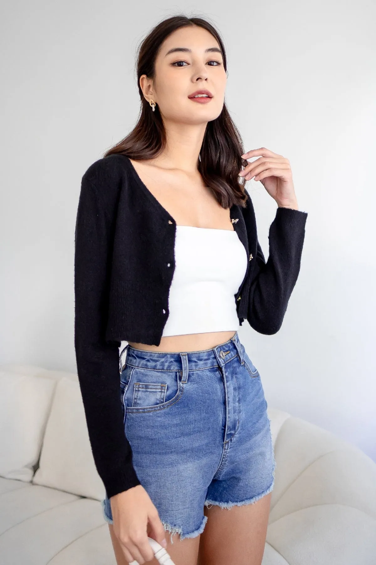 FREEDOM KNIT CROPPED CARDIGAN IN BLACK